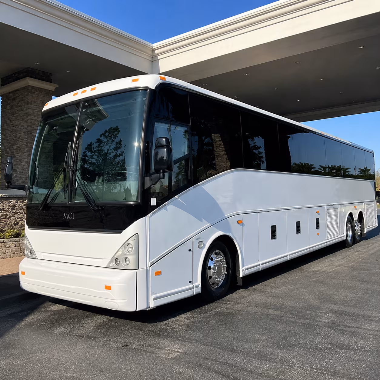 long distance airport runs from hattiesburg vicksburg and across mississippi