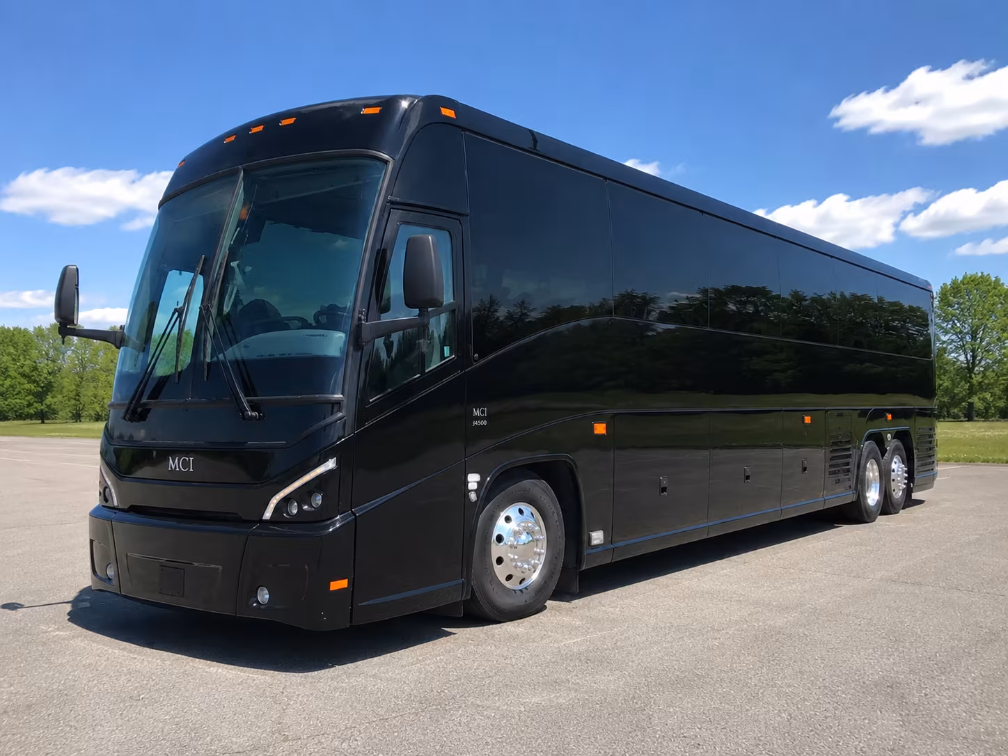 rent a bus for madison county prom nights in ridgeland and madison